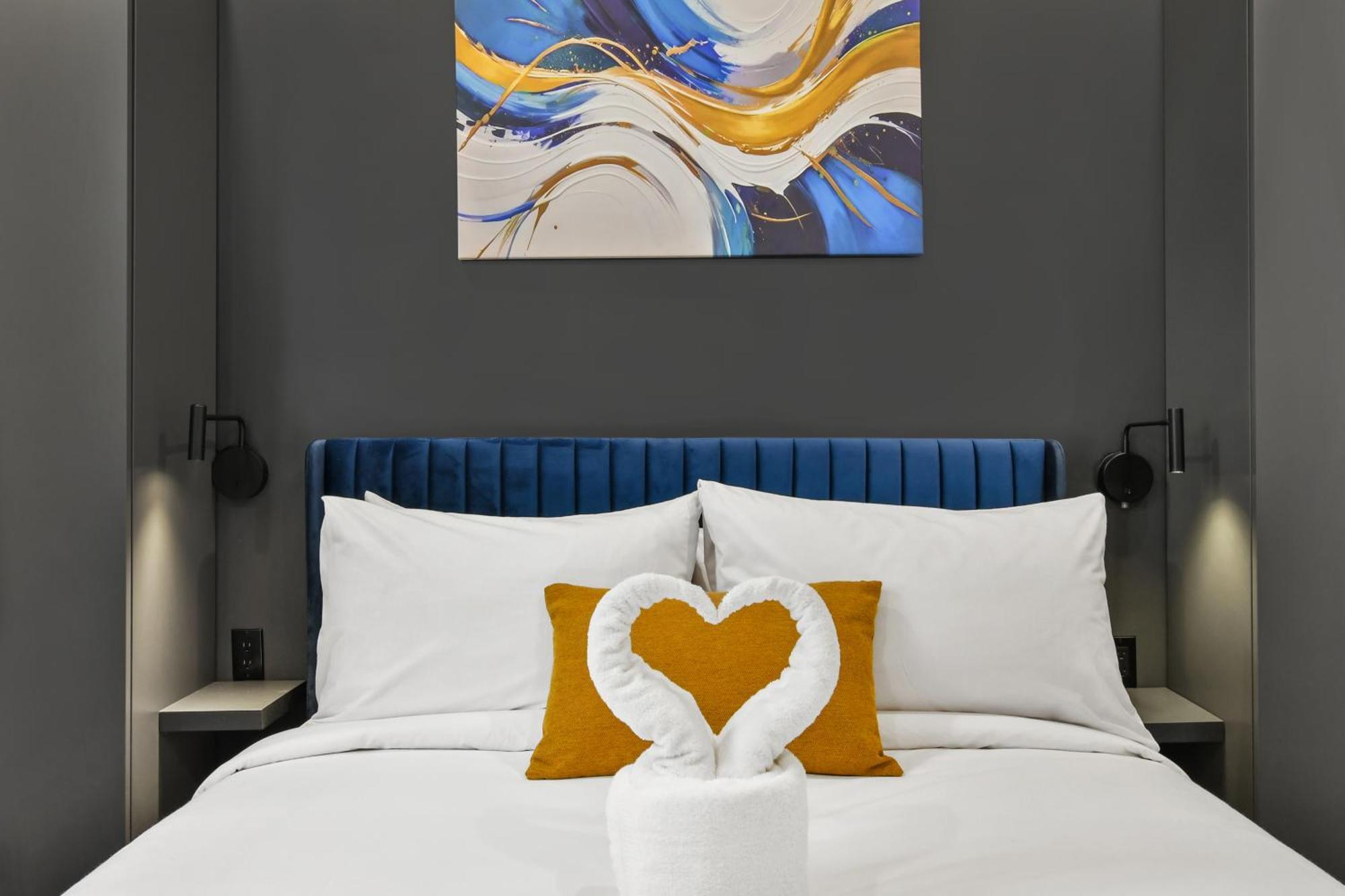 Lift Hotel Montreal Bagian luar foto